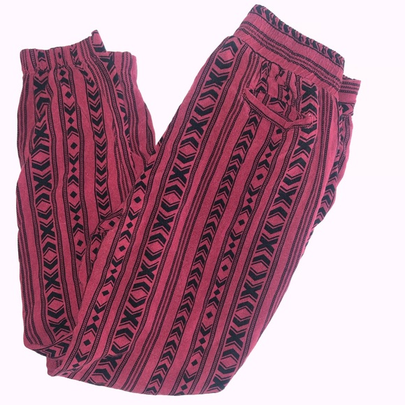 Southwest Capris - Picture 3 of 4